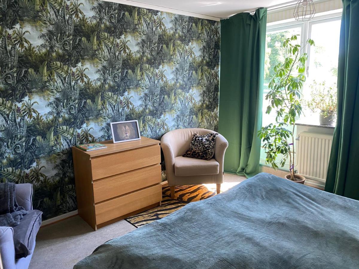 Bed And Books Pa Oesterlens Gaesthaerbaerge Glemminge 외부 사진